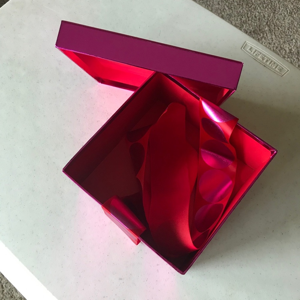 Gift box - Picture 2 of 8
